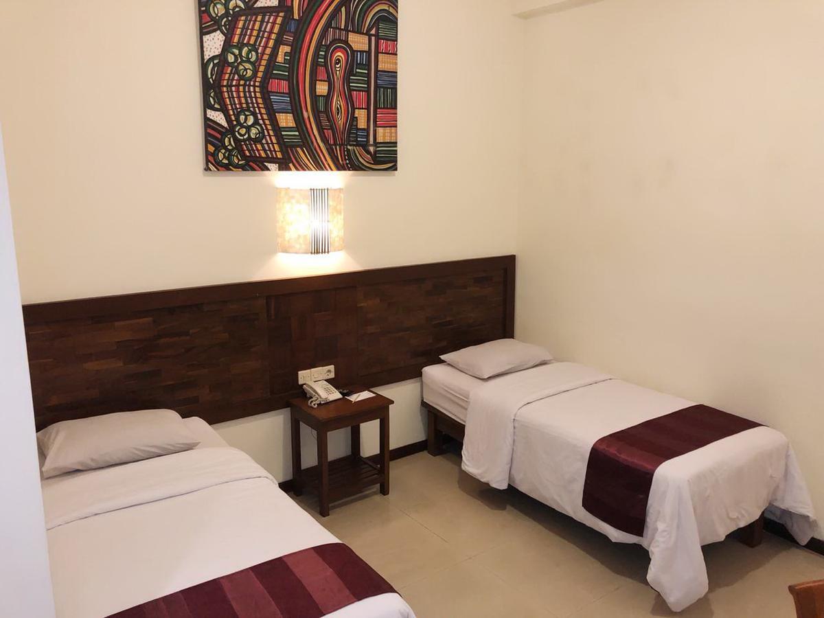Bukit Daun Hotel And Resort Kediri  Dış mekan fotoğraf